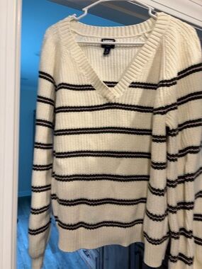 Lands' End Cream V-Neck Sweater with Black and Pink Stripes